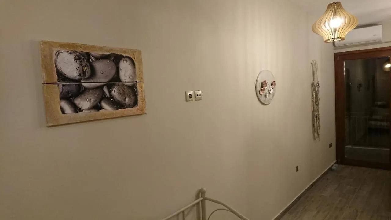 ネア・ポティダイアStone House With Seaviewアパートメント